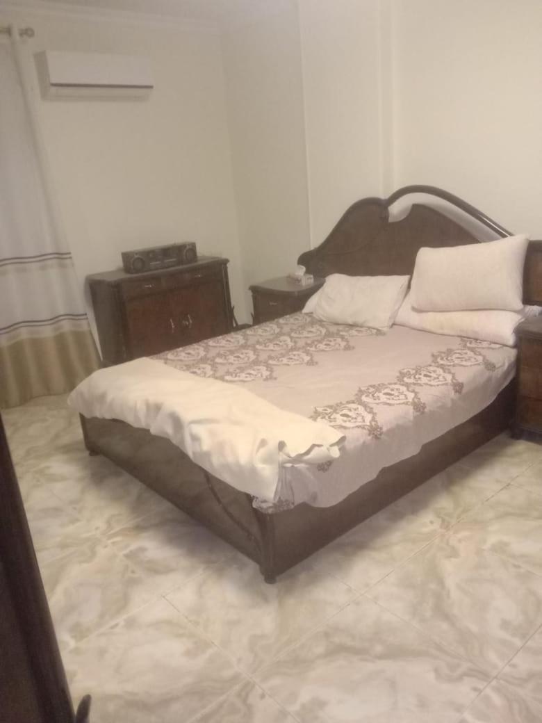 Modern Minutes From Airport Cairo