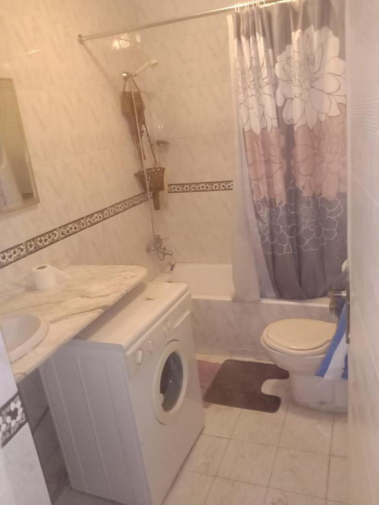 Modern Minutes From Airport